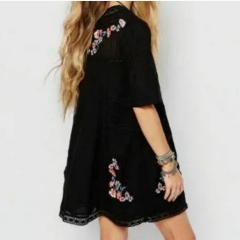 FREE PEOPLE Victorian Boho Embroidered Black Tunic Boho Dress Size Medium - Picture 5 of 8